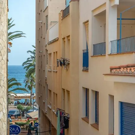 Apartment Spacious Apartment Near The Main Beach Lloret de Mar