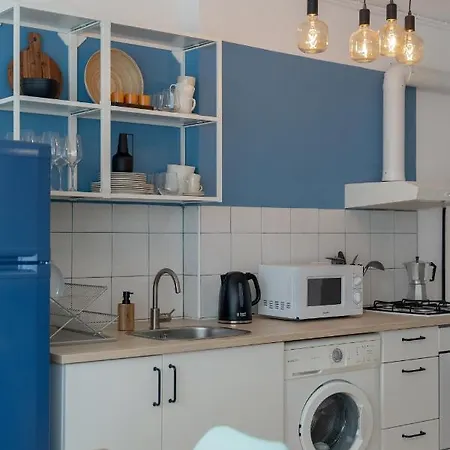 Spacious Apartment Near The Main Beach