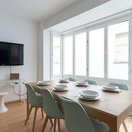 Apartment Spacious Apartment Near The Main Beach *