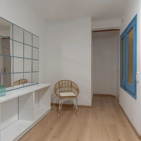 Spacious Apartment Near The Main Beach