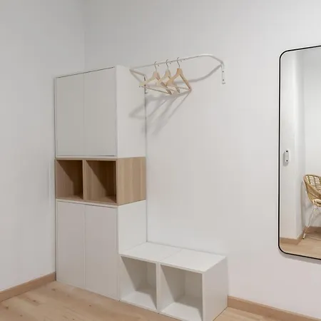 Spacious Apartment Near The Main Beach